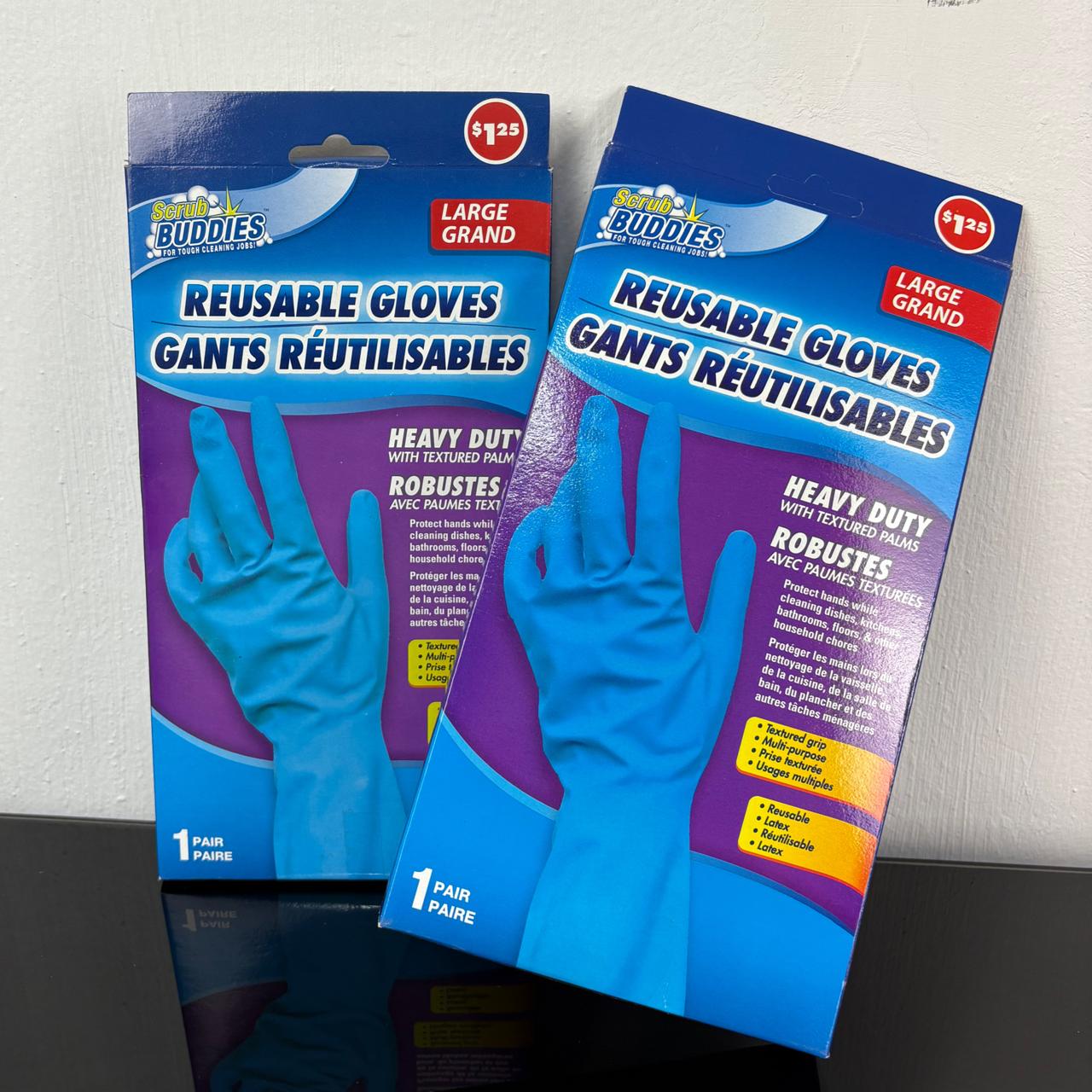 Par de guantes de limpieza azul y amarillo