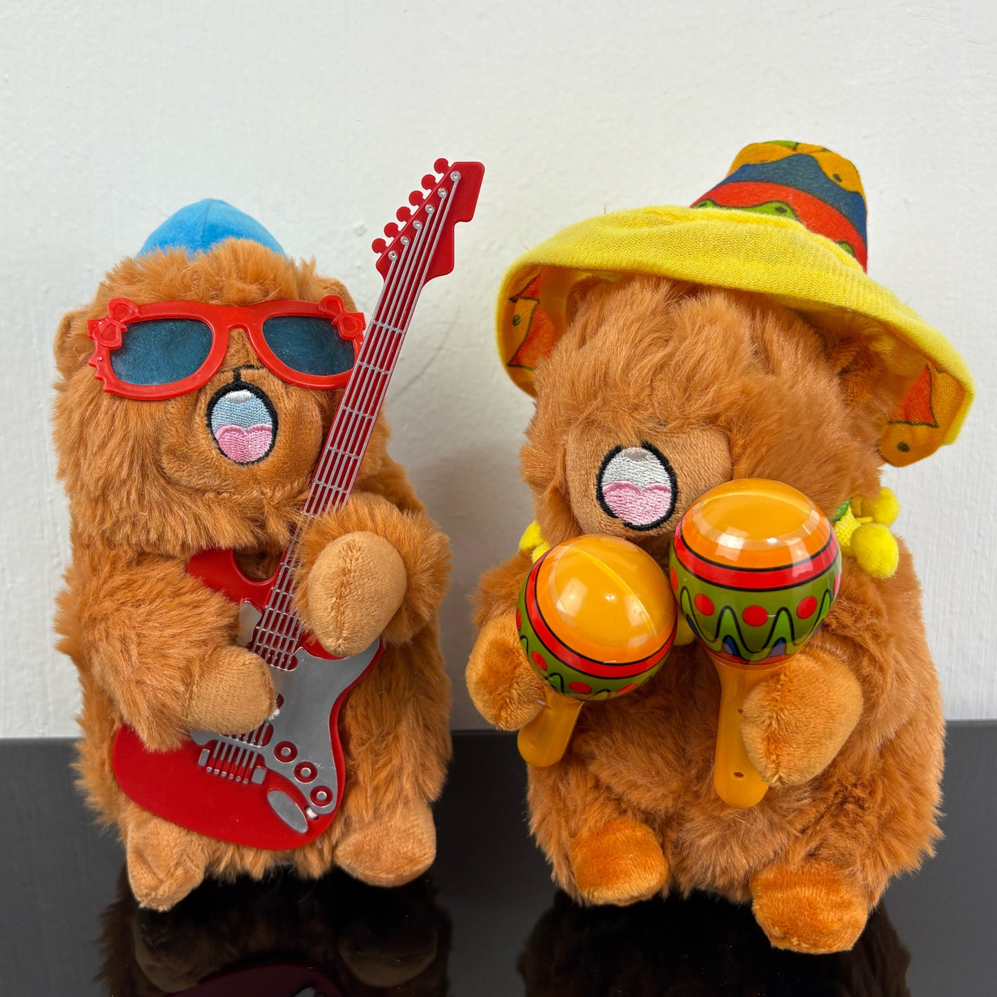 Capibara con maracas