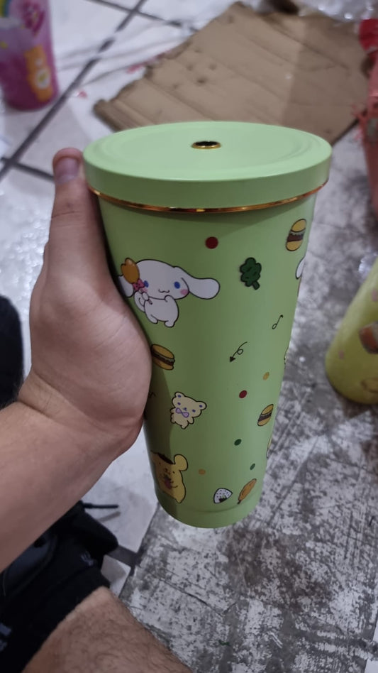 Vaso termo personajes