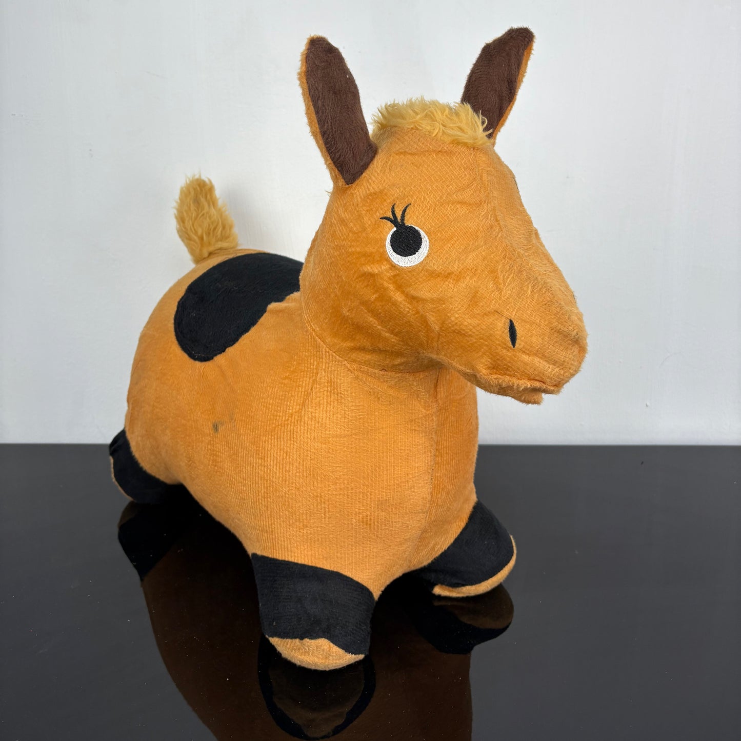 Caballo montable inflable