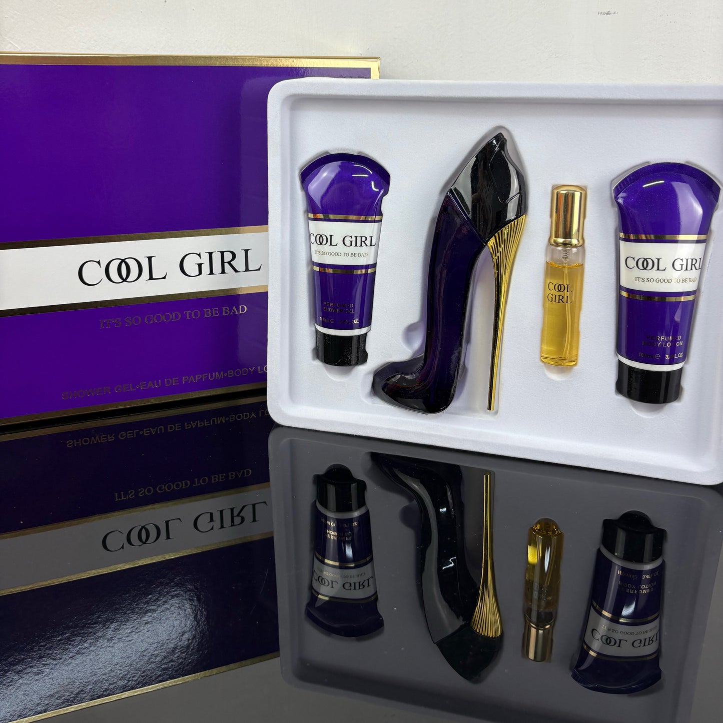 Set perfume cool girl morado.