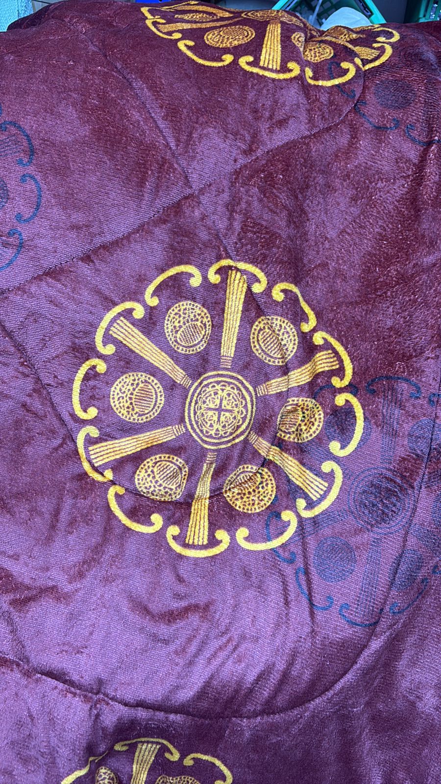 BULTO 6 PCS / Cobertor aborregada con diseños