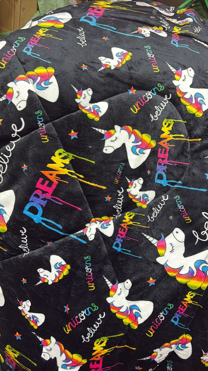 BULTO 6 PCS / Cobertor aborregada con diseños