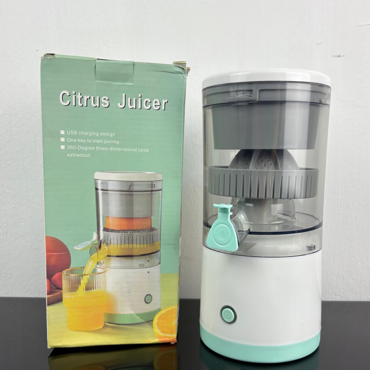 Citrus juicer