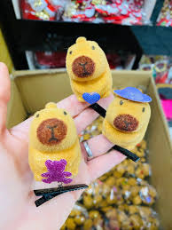 Broche de capibara 100 piezas
