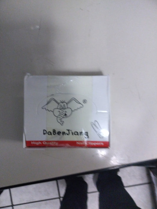 Caja de corta uñas 12 pza