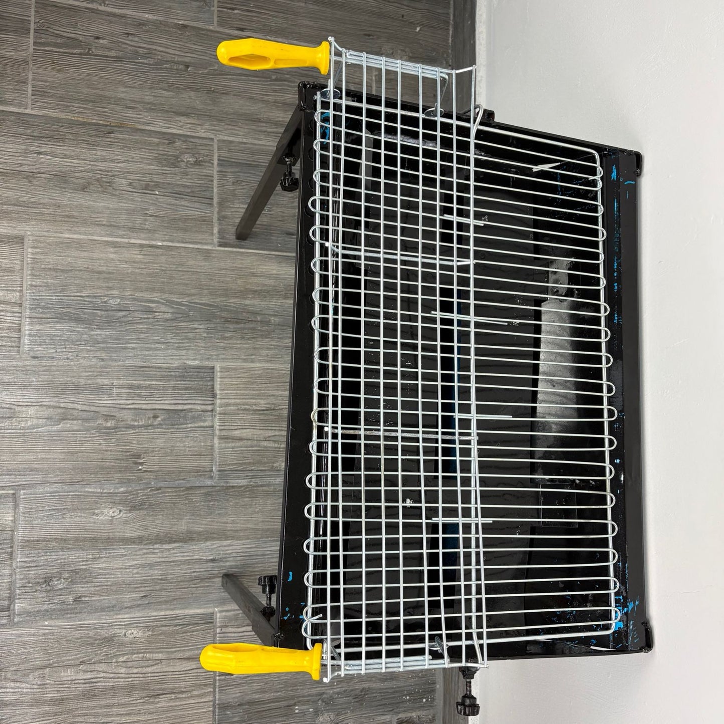 Asador De Metal Mediano