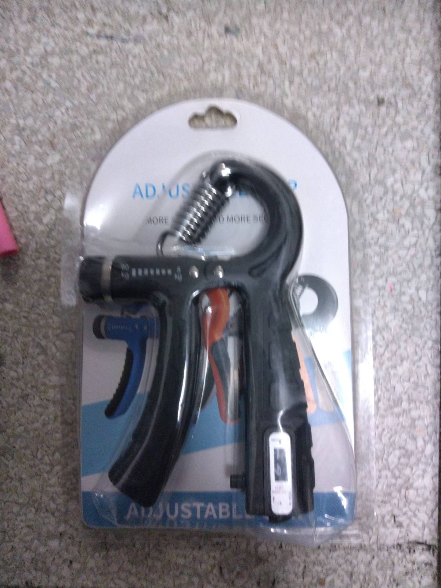 Entrenador de fuerza de mano.